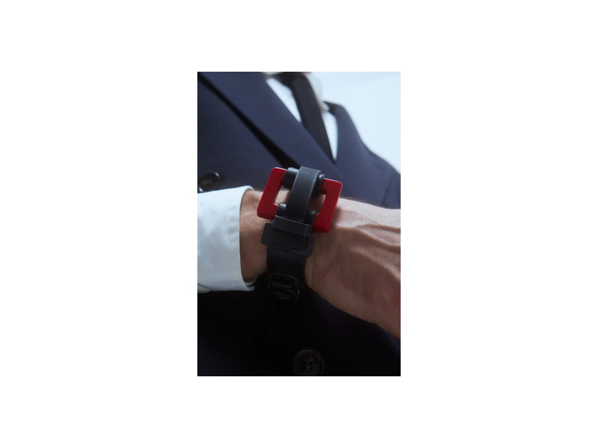 B04 1 SQUARE BRACELET BLACK RED BLACK MATT 0000 vista 6